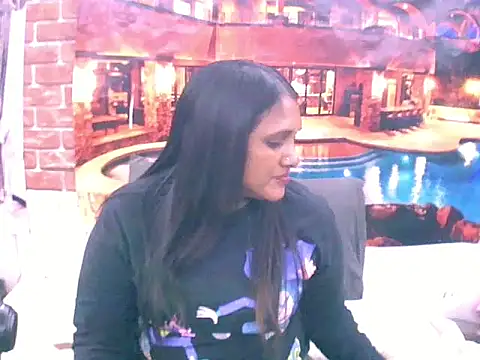 Snapshot of IndianSexyLady4u chatting on October 27, 5:19 pm IndianSexyLady4u online show from October 27, 5:19 pm