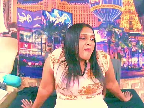 Snapshot of IndianSexyLady4u chatting on October 24, 3:19 pm IndianSexyLady4u online show from October 24, 3:19 pm