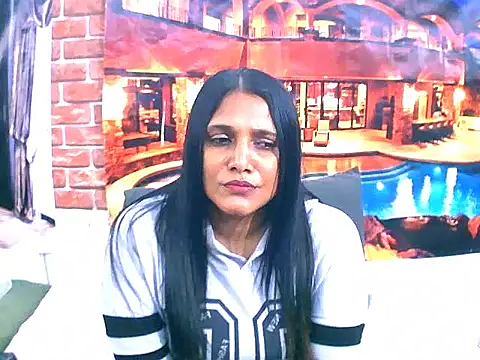 Snapshot of IndianSexyLady4u chatting on October 30, 7:04 pm IndianSexyLady4u online show from October 30, 7:04 pm