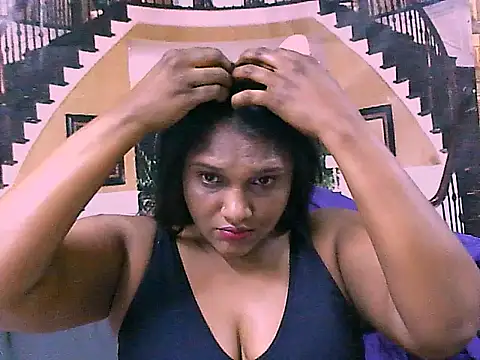 Snapshot of IndianSexyLady4u chatting on October 14, 6:32 pm IndianSexyLady4u online show from October 14, 6:32 pm