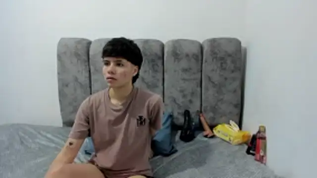 Bruno Cruzz online show from March 27, 3:41 am