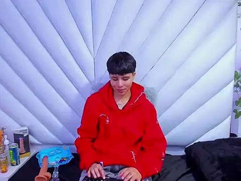 Bruno Cruzz online show from October 31, 2:46 am