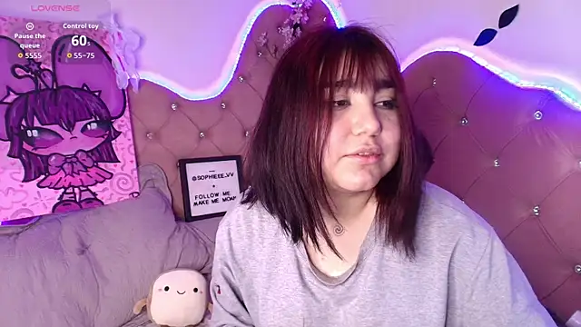 Snapshot of sophiievv chatting on October 11, 10:45 pm sophiievv online show from October 11, 10:45 pm