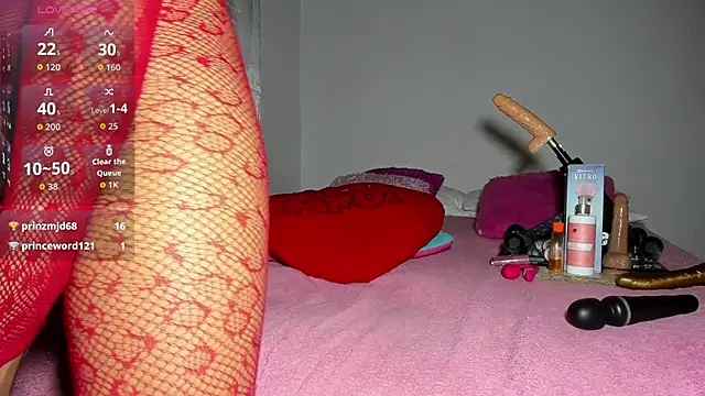 Snapshot of Stannlyy chatting on October 30, 3:53 am Stannlyy online show from October 30, 3:53 am