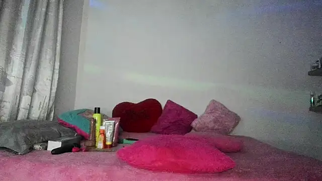 Snapshot of Stannlyy chatting on October 12, 2:25 am Stannlyy online show from October 12, 2:25 am