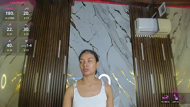 VictoriaDuart online show from March 11, 1:58 pm