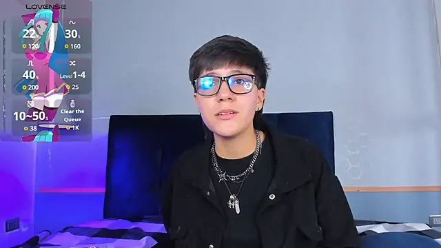 Tsuki Maru online show from December 15, 4:18 am