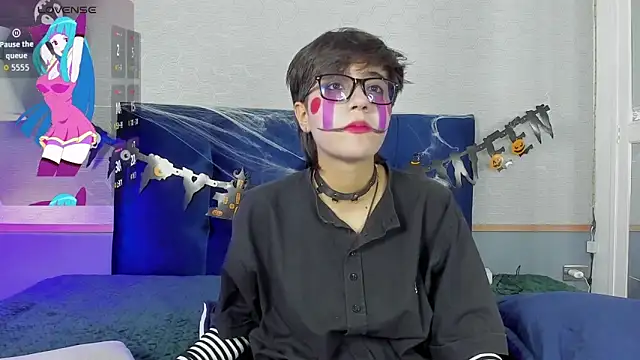 Snapshot of Tsuki_Maru chatting on October 29, 8:33 pm Tsuki Maru online show from October 29, 8:33 pm