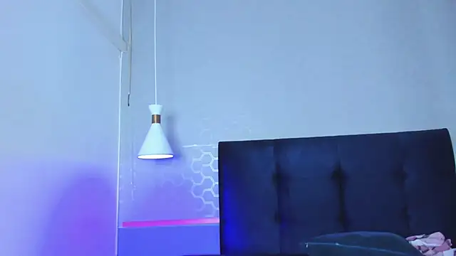 Snapshot of Tsuki_Maru chatting on September 21, 9:24 pm Tsuki Maru online show from September 21, 9:24 pm