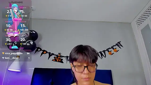 Snapshot of Tsuki_Maru chatting on October 24, 8:38 pm Tsuki Maru online show from October 24, 8:38 pm