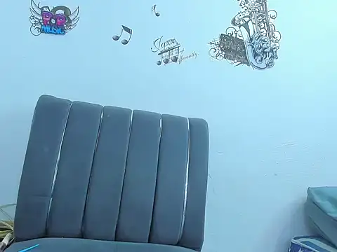 sarithasweettt online show from October 25, 4:42 am