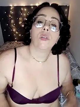 Snapshot of AnastaciaBlues chatting on October 5, 4:06 am AnastaciaBlues online show from October 5, 4:06 am