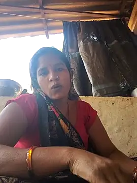 Snapshot of Hot_Seema83 chatting on September 13, 5:26 am Hot Seema83 online show from September 13, 5:26 am