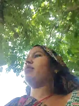 Snapshot of Hot_Seema83 chatting on September 9, 7:52 am Hot Seema83 online show from September 9, 7:52 am