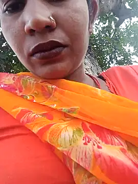 Snapshot of Hot_Seema83 chatting on October 26, 7:26 am Hot Seema83 online show from October 26, 7:26 am