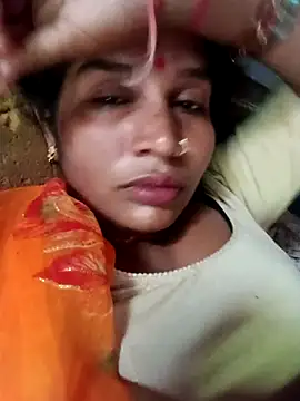 Snapshot of Hot_Seema83 chatting on September 26, 8:12 am Hot Seema83 online show from September 26, 8:12 am