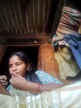 Snapshot of Hot_Seema83 chatting on September 14, 8:34 am Hot Seema83 online show from September 14, 8:34 am