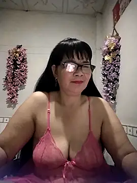 Snapshot of Ki_xxx chatting on October 22, 10:31 am Ki xxx online show from October 22, 10:31 am