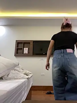 Mai bb online show from September 12, 5:19 am