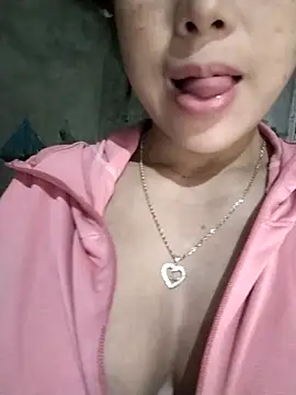 Snapshot of soope-00 chatting on October 20, 12:13 am soope-00 online show from October 20, 12:13 am