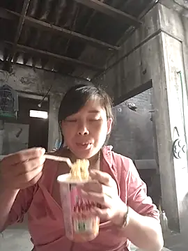 Snapshot of soope-00 chatting on October 23, 12:38 am soope-00 online show from October 23, 12:38 am