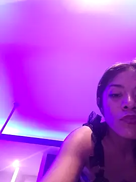 mamasitapetite online show from November 3, 5:22 am