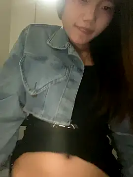 Snapshot of xixi_28 chatting on October 29, 2:16 am xixi 28 online show from October 29, 2:16 am