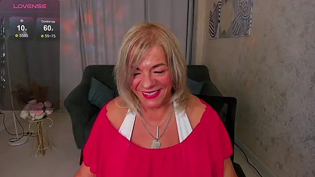 Snapshot of AnittaHarris chatting on October 26, 8:32 am AnittaHarris online show from October 26, 8:32 am