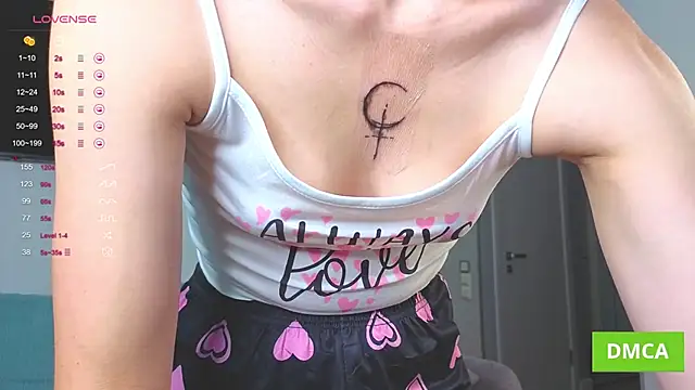 Snapshot of JuliannaWenger chatting on October 23, 5:08 pm JuliannaWenger online show from October 23, 5:08 pm