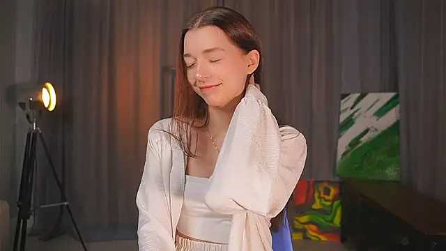 Snapshot of RoxieBolich chatting on October 2, 1:38 pm RoxieBolich online show from October 2, 1:38 pm