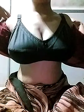 Hottestgirll online show from September 23, 9:57 pm