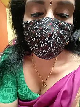 Snapshot of mallu-reshma chatting on October 21, 6:45 pm mallu-reshma online show from October 21, 6:45 pm