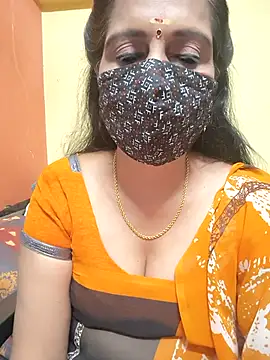 Snapshot of mallu-reshma chatting on October 5, 6:35 pm mallu-reshma online show from October 5, 6:35 pm