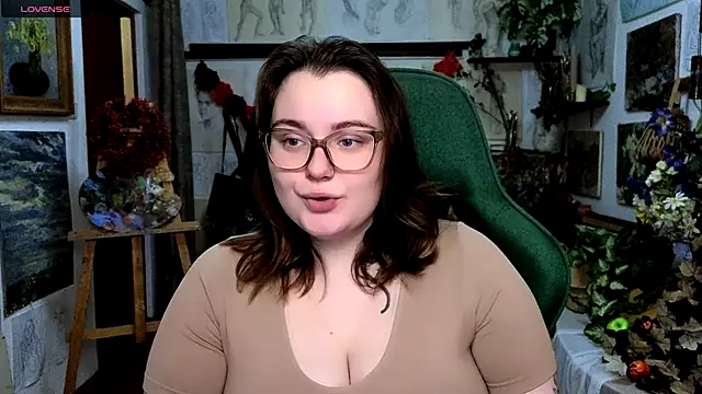 Snapshot of KatrinClark chatting on October 18, 4:10 pm KatrinClark online show from October 18, 4:10 pm