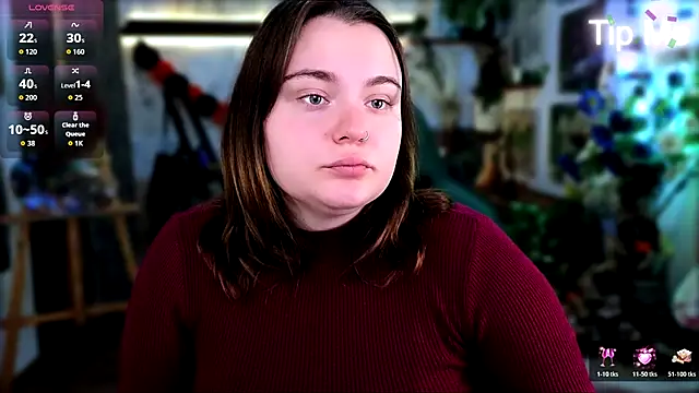 Snapshot of KatrinClark chatting on October 27, 4:35 pm KatrinClark online show from October 27, 4:35 pm