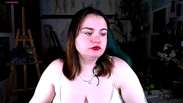 Snapshot of KatrinClark chatting on October 4, 4:44 pm KatrinClark online show from October 4, 4:44 pm