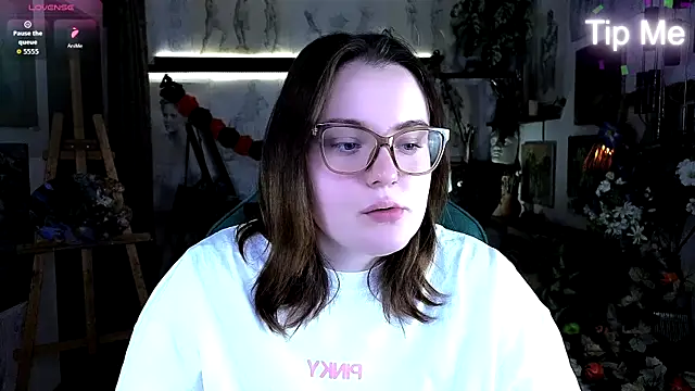 Snapshot of KatrinClark chatting on October 10, 5:07 pm KatrinClark online show from October 10, 5:07 pm