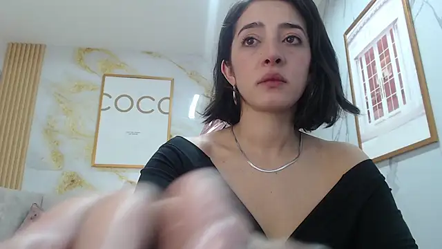 Snapshot of sara_lopez_s chatting on September 25, 2:05 pm sara lopez s online show from September 25, 2:05 pm