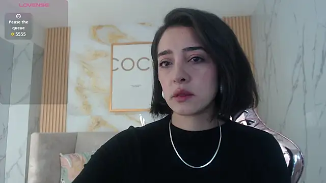 Snapshot of sara_lopez_s chatting on October 24, 1:40 pm sara lopez s online show from October 24, 1:40 pm