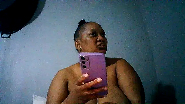 Yellobonepussy online show from September 28, 7:30 pm