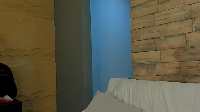 Snapshot of SophiaDior_ chatting on October 28, 11:38 am SophiaDior online show from October 28, 11:38 am