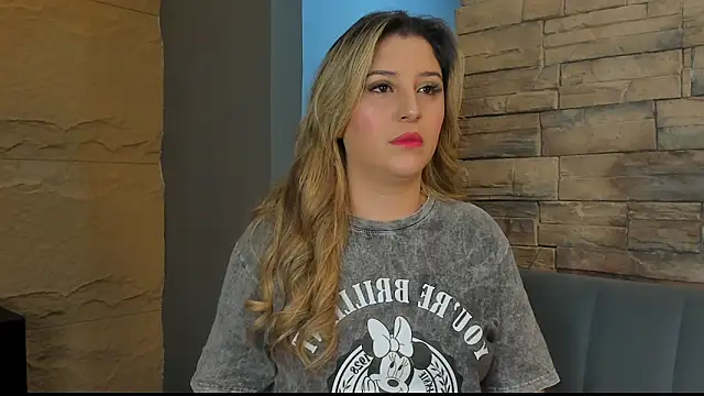 Snapshot of SophiaDior_ chatting on October 3, 12:32 pm SophiaDior online show from October 3, 12:32 pm