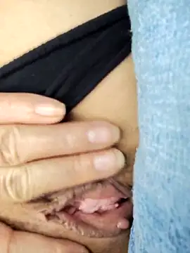 Lyly suri07 online show from February 4, 8:23 pm