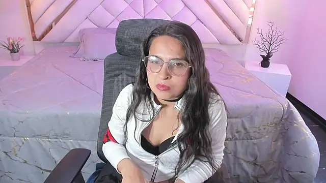 thexoticgirl online show from September 10, 8:09 pm