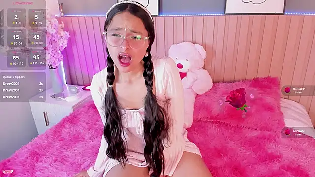 Snapshot of Annie__2 chatting on October 7, 12:20 pm Annie 2 online show from October 7, 12:20 pm