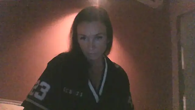 Justnani001 online show from September 8, 8:19 pm