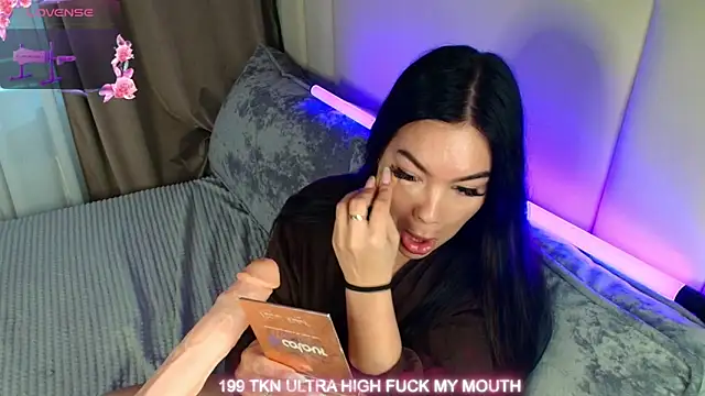 Snapshot of katerine_Monroe chatting on September 9, 6:24 am katerine Monroe online show from September 9, 6:24 am