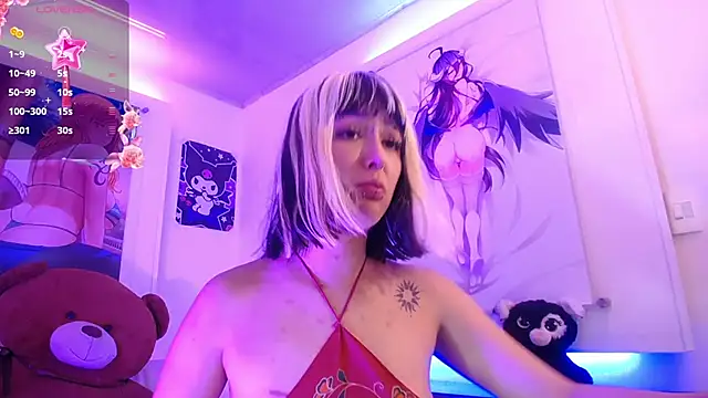 Snapshot of lil_candy77 chatting on September 30, 12:11 pm lil candy77 online show from September 30, 12:11 pm