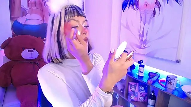 Snapshot of lil_candy77 chatting on September 17, 12:25 pm lil candy77 online show from September 17, 12:25 pm