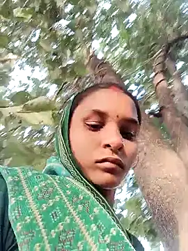 Idhika Jha online show from October 9, 11:25 am